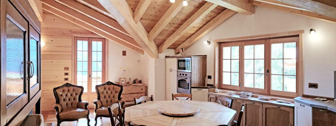 Вилла Casa Vacanza In Tipico Chalet Di Montagna Варцо Экстерьер фото