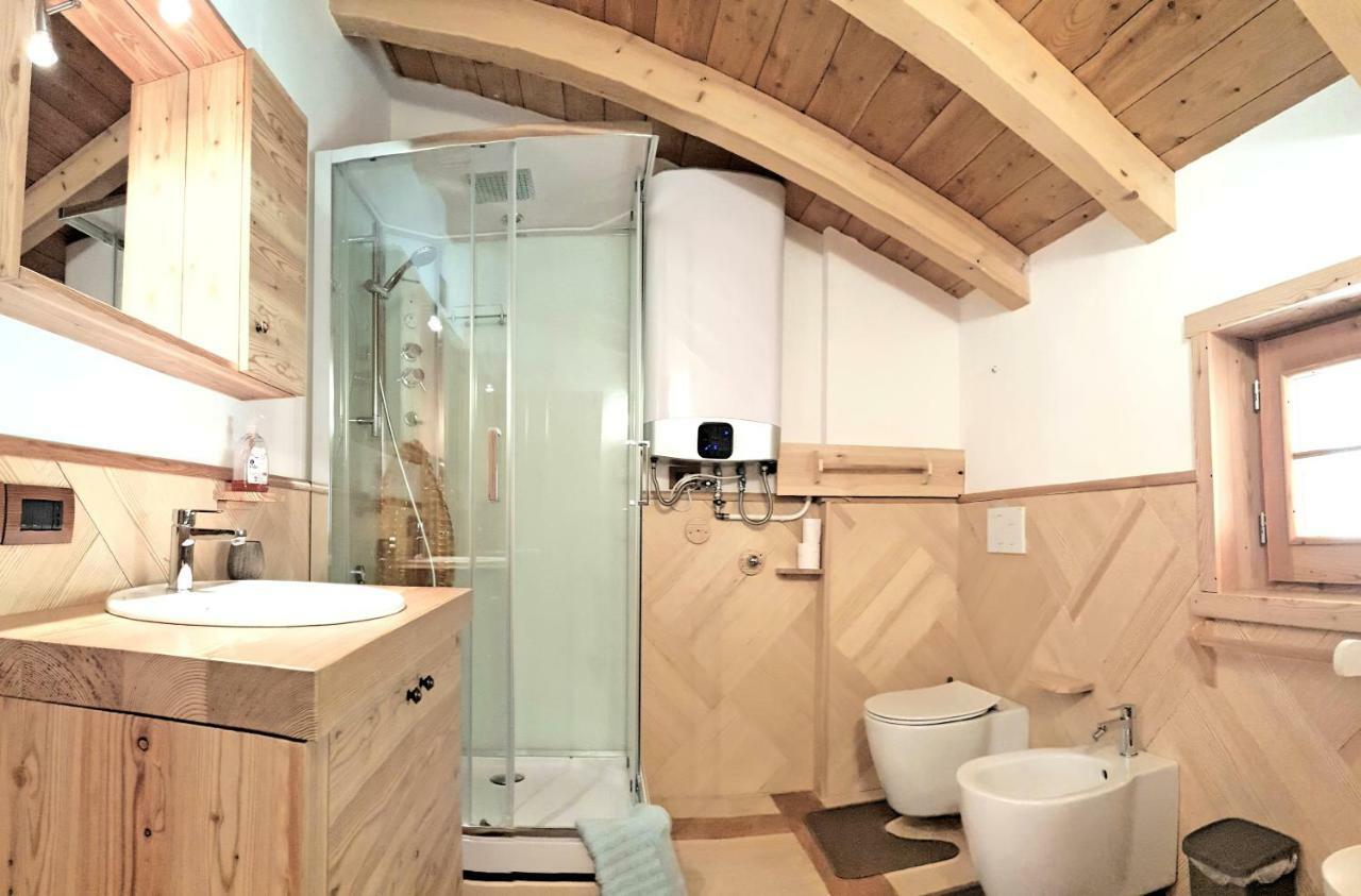 Вилла Casa Vacanza In Tipico Chalet Di Montagna Варцо Экстерьер фото