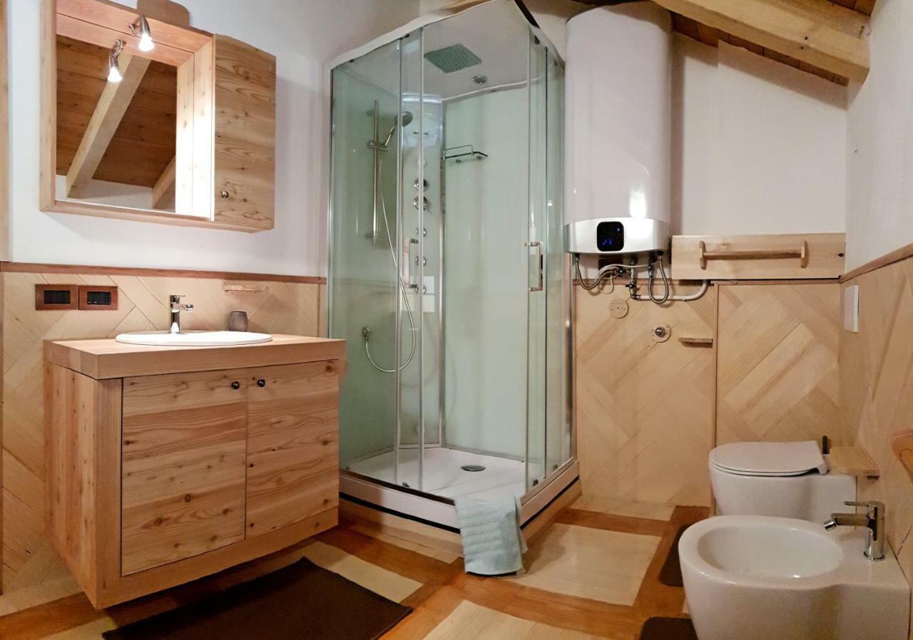 Вилла Casa Vacanza In Tipico Chalet Di Montagna Варцо Экстерьер фото